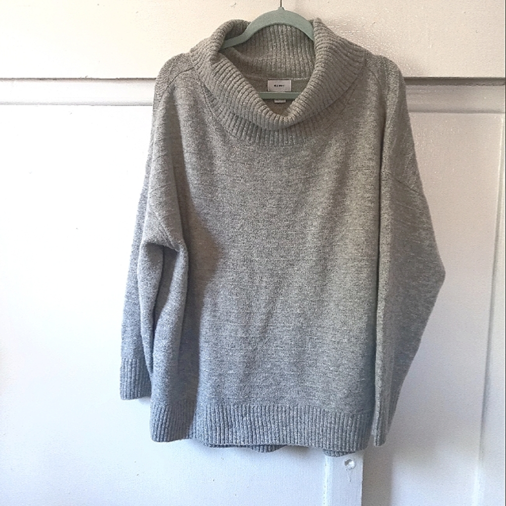 Old Navy mock turtle neck sweater